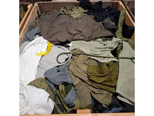 Persoonlijke uitrusting en kleding defensie - afbeelding 28 van  28