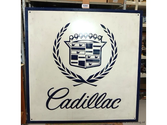 Perspex bord met het klassieke logo van het amerikaanse automerk cadillac - afbeelding 3 van  7