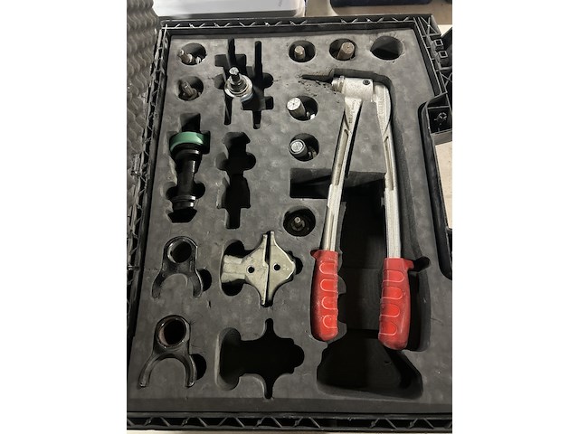 Perstang set met accu en lader rehau - afbeelding 6 van  8