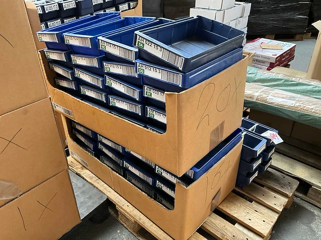 Perstorp plastic systems 9113 stapelkrat (36x) - afbeelding 8 van  8