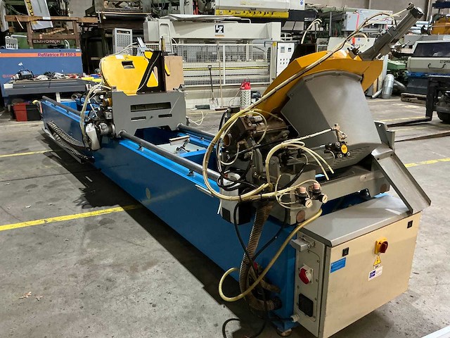 Pertici - 1997 - dubbele afkortzaag - afbeelding 8 van  13