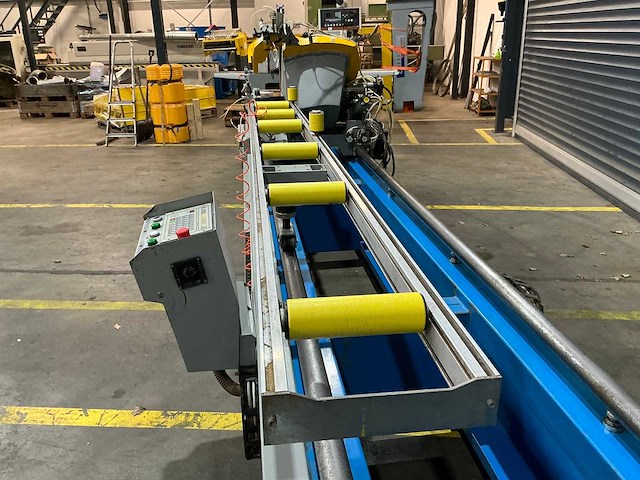 Pertici - 1997 - dubbele afkortzaag - afbeelding 10 van  13