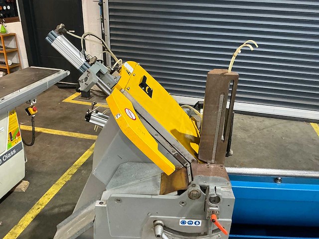 Pertici - 1997 - dubbele afkortzaag - afbeelding 12 van  13