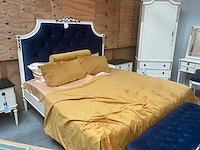 Perugia, queen large bed - afbeelding 2 van  9