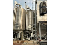 Peruweld - verticale geactiveerde koolstofkolom - 2019 - afbeelding 1 van  5