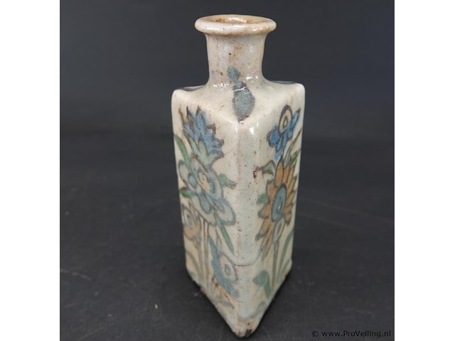 Perzische lznik stijl aardewerk fles - afbeelding 3 van  5