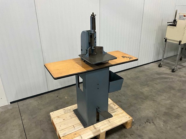 Pescha 105 uithoekmachine / pers - afbeelding 1 van  5