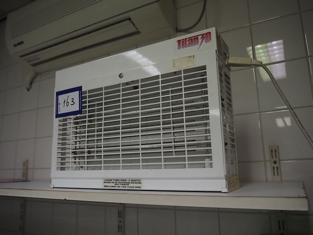 Pestwest - afbeelding 1 van  3