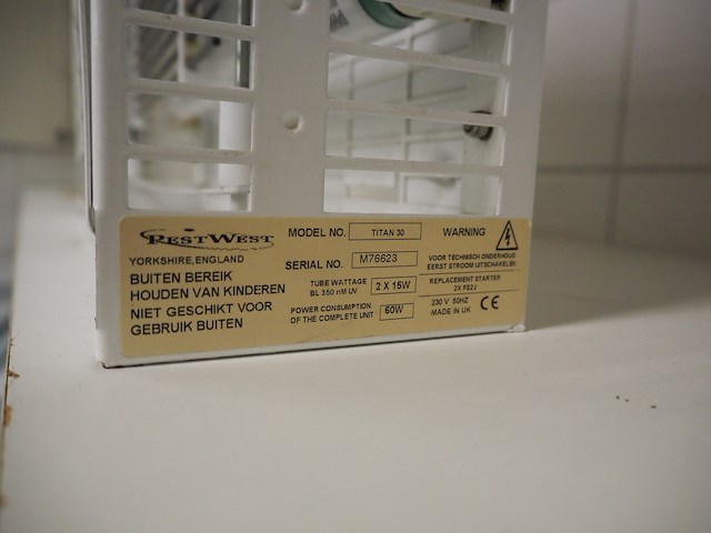 Pestwest - afbeelding 3 van  3