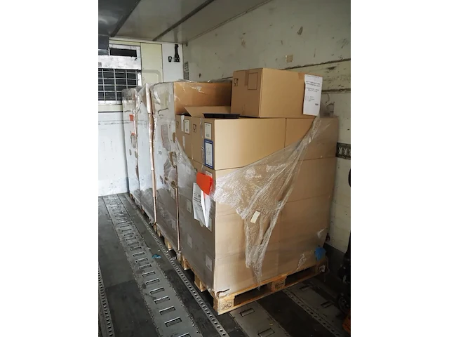 Pet - afbeelding 1 van  5