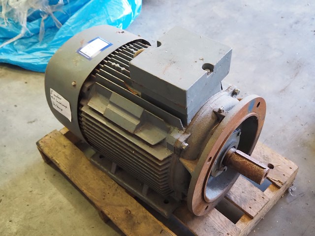 Peter elektromotoren bv - afbeelding 2 van  4