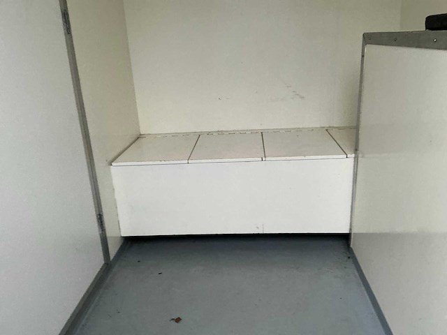 Peters decontaminatie-unit - afbeelding 3 van  28