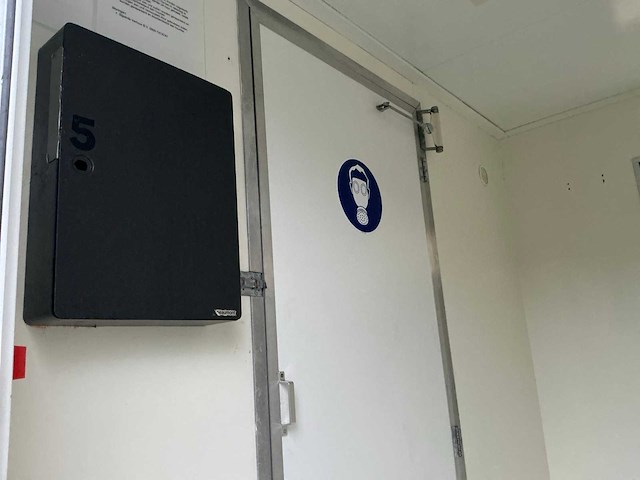 Peters decontaminatie-unit - afbeelding 28 van  28