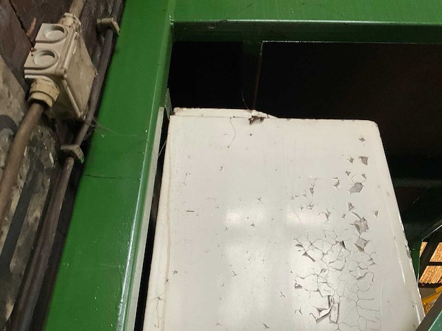 Petra olie bar - afbeelding 8 van  9