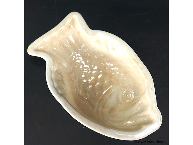 Petrus regout maastricht vis terrinne - afbeelding 4 van  5