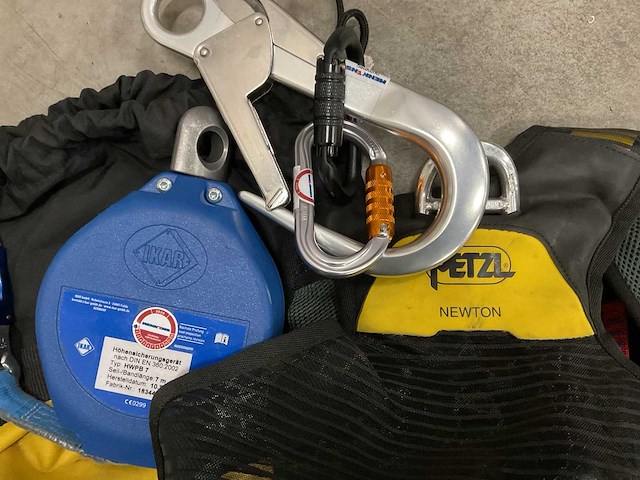 Petzl/ikar newton valbeveiliging + fall arrester - afbeelding 2 van  4