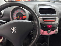 Peugeot - 107 - 1.0-12v xr - 2-knd-90 - afbeelding 2 van  17