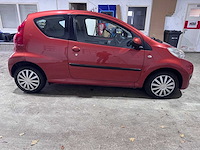 Peugeot - 107 - 1.0-12v xr - 2-knd-90 - afbeelding 14 van  17