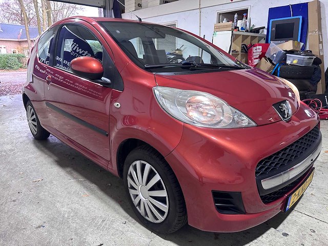 Peugeot - 107 - 1.0-12v xr - 2-knd-90 - afbeelding 15 van  17