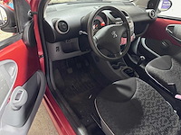 Peugeot - 107 - 1.0-12v xr - 2-knd-90 - afbeelding 17 van  17