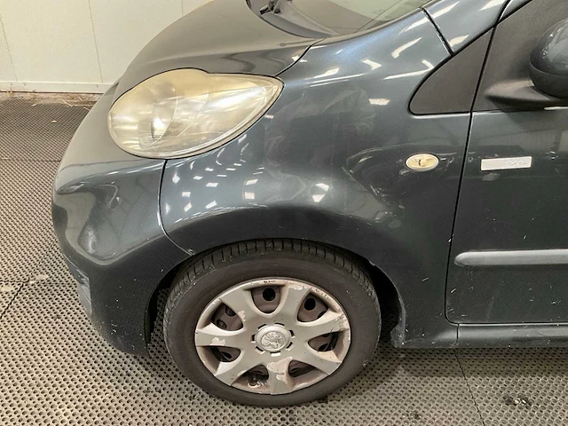 Peugeot - 107 - 1.0-12v xr - personenauto - 2010 - afbeelding 2 van  20