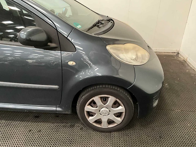 Peugeot - 107 - 1.0-12v xr - personenauto - 2010 - afbeelding 9 van  20
