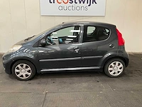 Peugeot - 107 - 1.0-12v xr - personenauto - 2010 - afbeelding 14 van  20