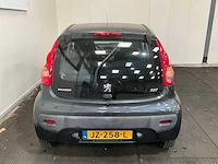 Peugeot - 107 - 1.0-12v xr - personenauto - 2010 - afbeelding 19 van  20