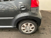 Peugeot - 107 - 1.0-12v xr - personenauto - 2010 - afbeelding 20 van  20