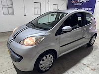 Peugeot - 107 - 1.0-12v xs - 54-sv-fl - afbeelding 1 van  17