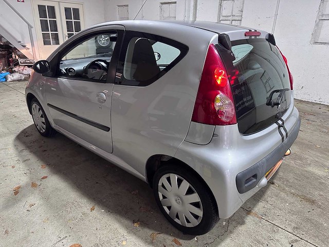 Peugeot - 107 - 1.0-12v xs - 54-sv-fl - afbeelding 11 van  17