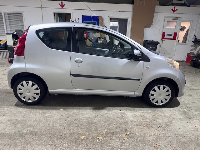Peugeot - 107 - 1.0-12v xs - 54-sv-fl - afbeelding 14 van  17