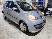 Peugeot - 107 - 1.0-12v xs - 54-sv-fl - afbeelding 15 van  17
