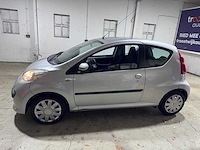 Peugeot - 107 - 1.0-12v xs - 54-sv-fl - afbeelding 10 van  17