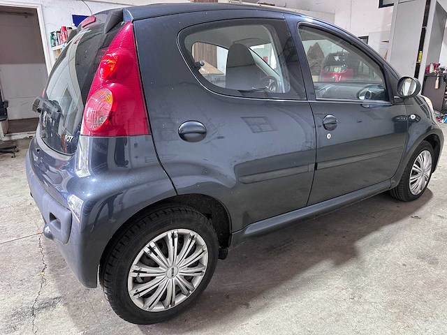 Peugeot - 107 - 1.0-12v xs - 63-hnd-8- 2009 - afbeelding 5 van  6