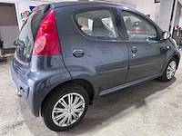 Peugeot - 107 - 1.0-12v xs - 63-hnd-8- 2009 - afbeelding 5 van  6