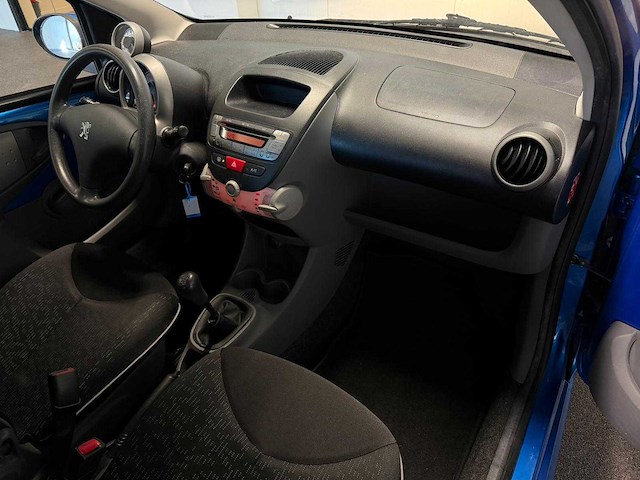 Peugeot - 107 - 1.0-12v xs - car - 2011|65-slx-3|iaw - afbeelding 2 van  14