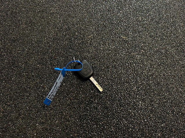 Peugeot - 107 - 1.0-12v xs - car - 2011|65-slx-3|iaw - afbeelding 5 van  18