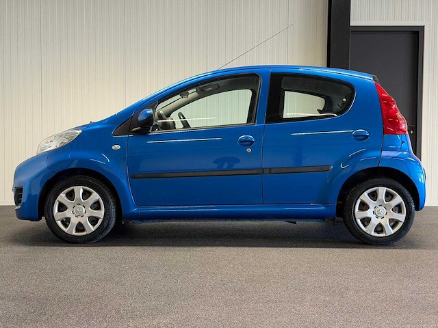 Peugeot - 107 - 1.0-12v xs - car - 2011|65-slx-3|iaw - afbeelding 12 van  18