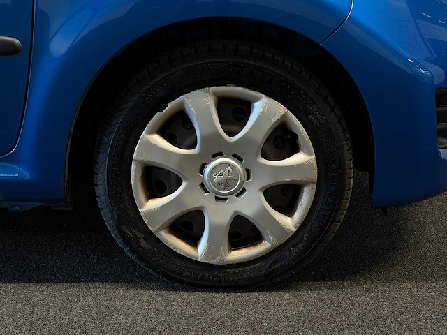 Peugeot - 107 - 1.0-12v xs - car - 2011|65-slx-3|iaw - afbeelding 1 van  2
