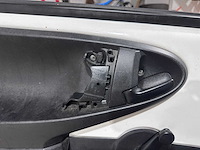 Peugeot - 107 - 1.0 access accent - 92-xhn-2 - afbeelding 4 van  18