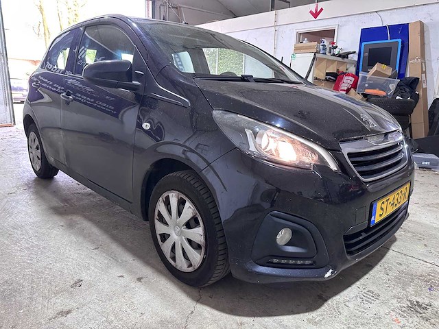 Peugeot - 108 - 1.0 e-vti active - st-433-r- 2018 - afbeelding 12 van  16