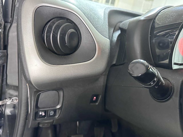 Peugeot - 108 - 1.0 e-vti active - st-433-r- 2018 - afbeelding 1 van  7