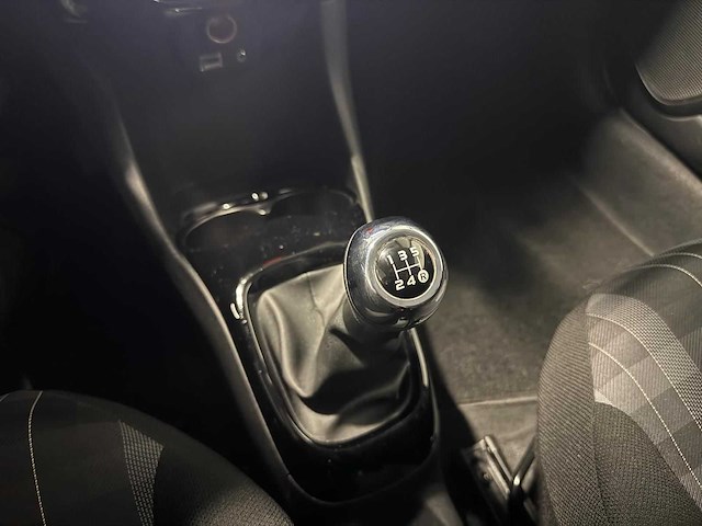 Peugeot - 108 - 1.0 e-vti blue l. ex - car - 2019|zs-467-b|iaw - afbeelding 12 van  20