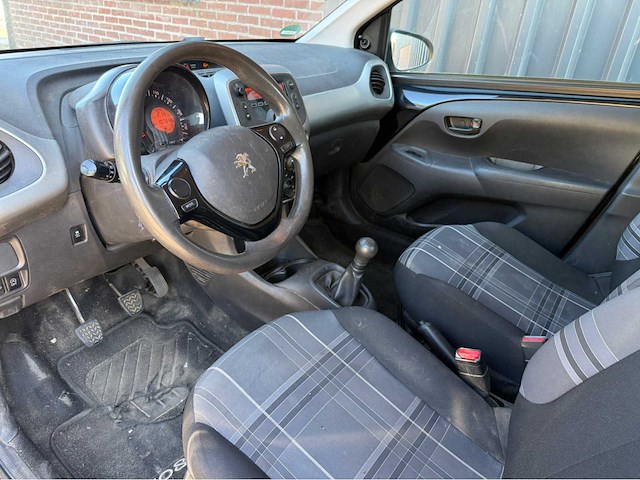 Peugeot - 108 1.0 e-vti active - personenauto - 2016 - afbeelding 3 van  27