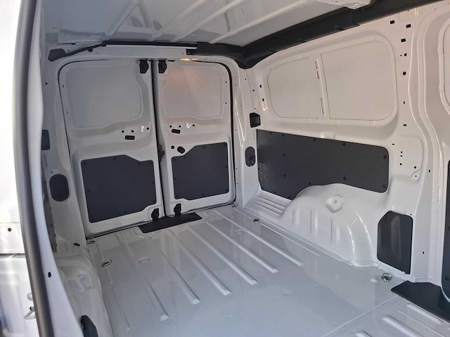 Peugeot - 2.0 hdi - expert - bedrijfswagen - afbeelding 22 van  25