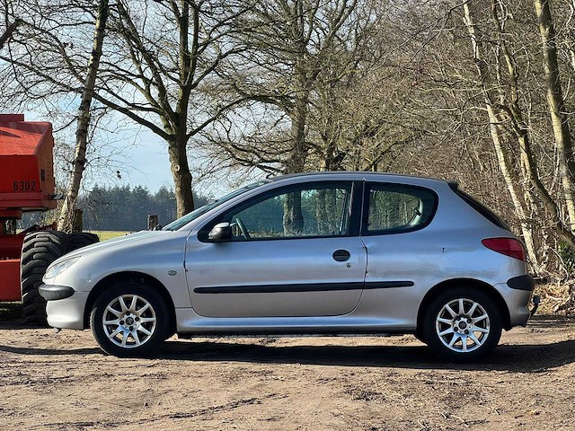 Peugeot - 2000 - 206 - 1.4 xt - 67-fx-gg - afbeelding 8 van  11