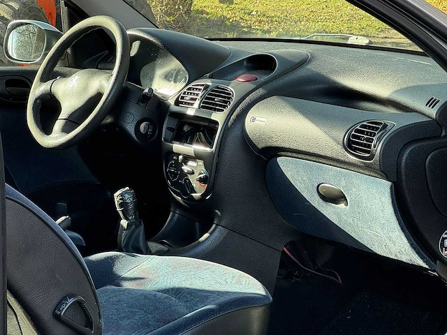 Peugeot - 2000 - 206 - 1.4 xt - 67-fx-gg - afbeelding 1 van  2