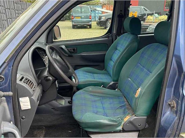 Peugeot - 2000 - partner - 1.8 combispace - personenauto - afbeelding 10 van  11