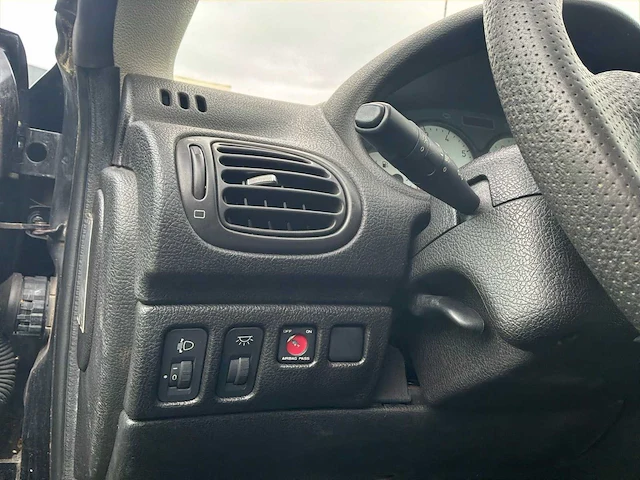 Peugeot - 2001 - 206 cc - 2.0-16v - personenauto - afbeelding 10 van  25
